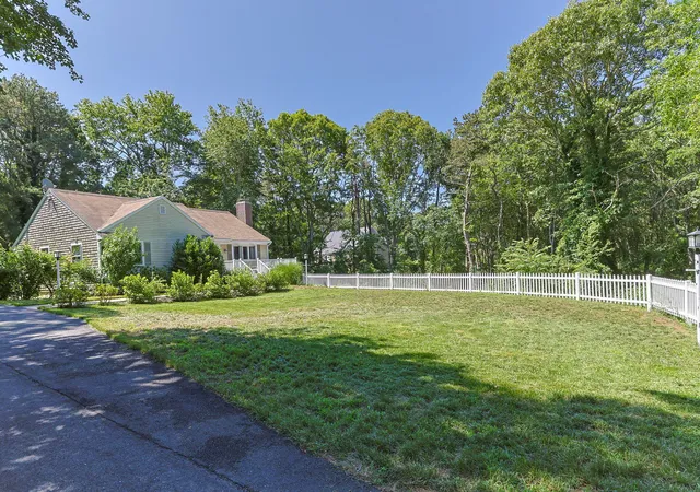 3rd image of 7 Openfield Rd, South Dennis, MA 02660 | MLS# 22603427