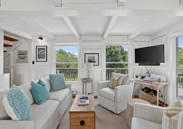 4th image of 28 Black Point Rd, Chilmark, MA 02535 | MLS# 22603395