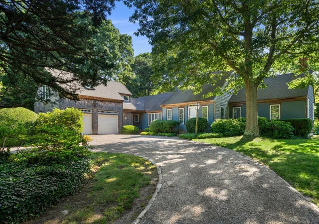 1st image of 15 Hayward Ln, Orleans, MA 02653 | MLS# 22603423
