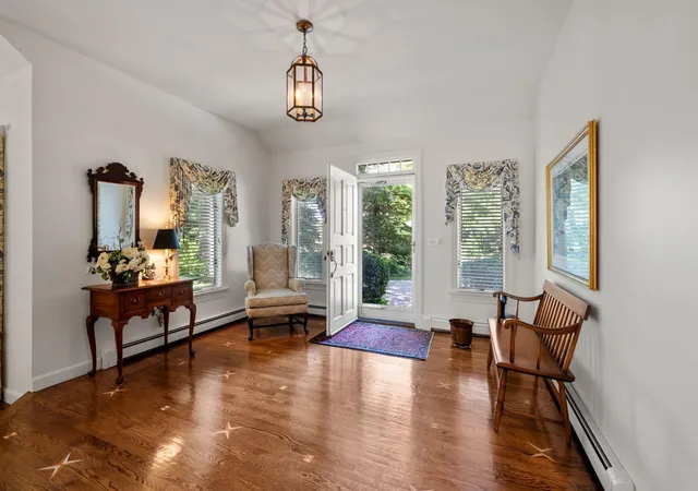 4th image of 15 Hayward Ln, Orleans, MA 02653 | MLS# 22603423