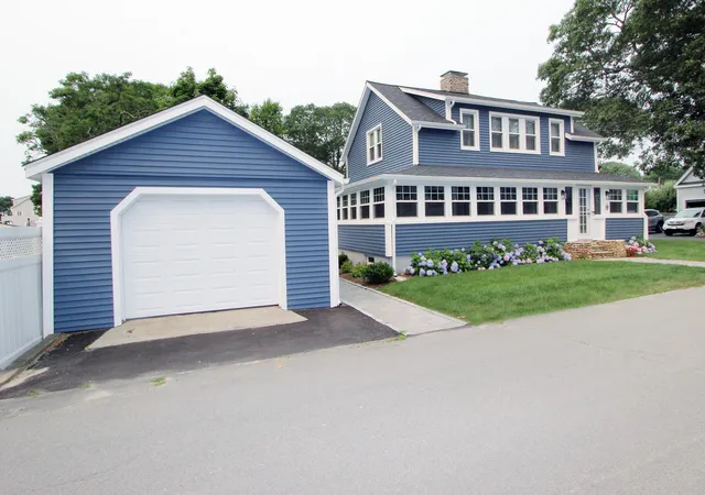 3rd image of 47 Nanumett St, Buzzards Bay, MA 02532 | MLS# 22603465