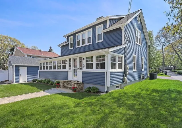 5th image of 47 Nanumett St, Buzzards Bay, MA 02532 | MLS# 22603465