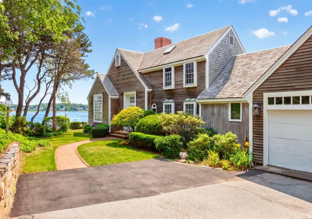 Photo 3 of Single family home for sale at 600 Fox Hill Rd, Chatham, MA 02633 | MLS# 22603504 | Listing updated on 2026-08-12