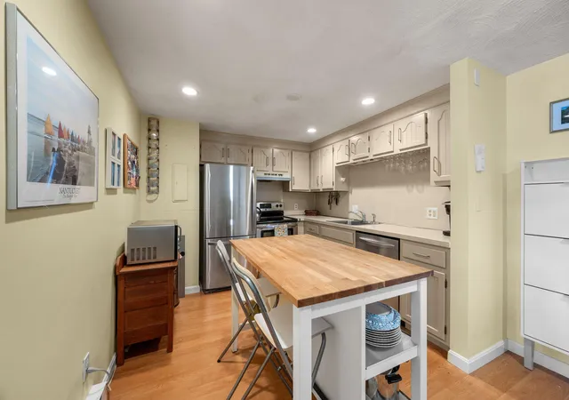 4th image of 31 Highview Dr, Sandwich, MA 02563