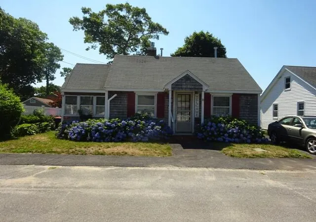 1st image of 21 Vernal St, Wareham, MA 02571 | MLS# 22603458