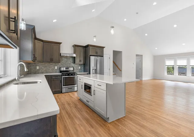 4th image of 7 Maxwell Ln, Sandwich, MA 02563 | MLS# 22603515