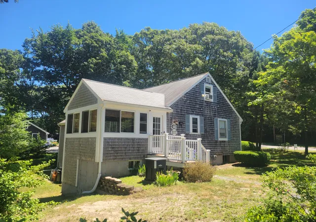 Photo 1 of Single family home for sale at 177 Bayview Cir, Osterville, MA 02655 | MLS# 22603520 | Listing updated on 2026-09-14