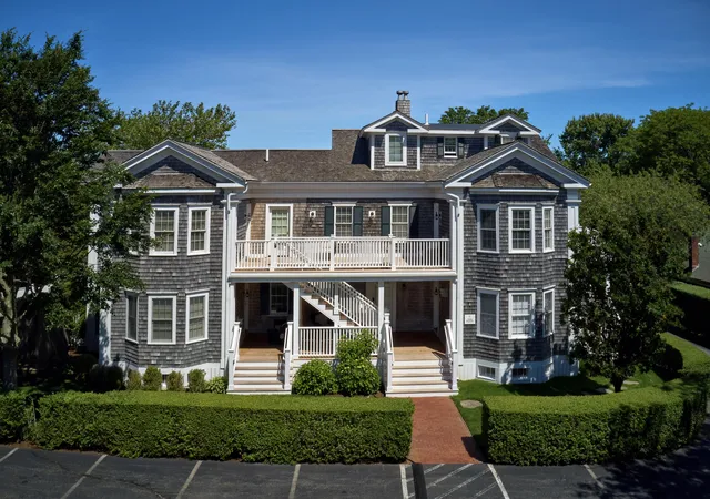 3rd image of 131 N Water St, Edgartown, MA 02539