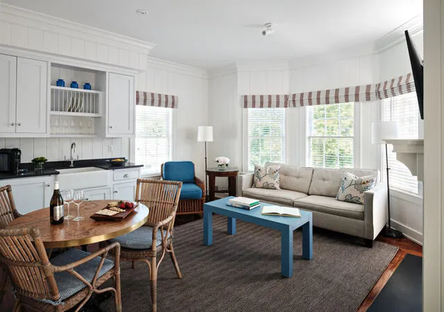 5th image of 131 N Water St, Edgartown, MA 02539