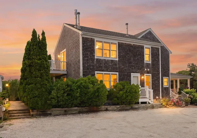33rd image of 50a Harry Kemp Wy #UNIT 2, Provincetown, MA 02657 | MLS# 22603523