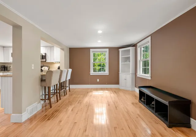 5th image of 1144 State Rd, Plymouth, MA 02360 | MLS# 22603659