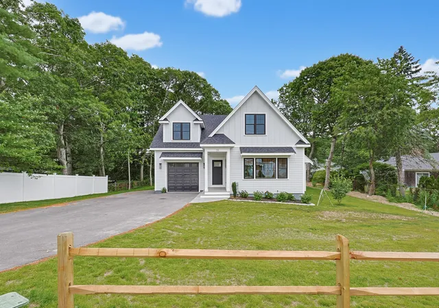 1st image of 19 Puritan Rd, Buzzards Bay, MA 02532 | MLS# 22603570