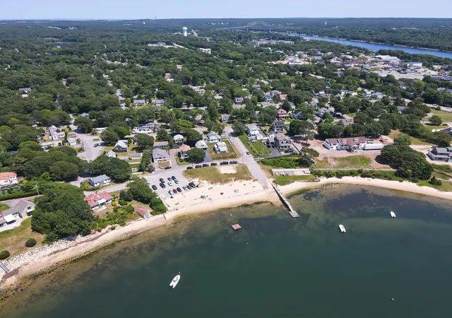 44th image of 19 Puritan Rd, Buzzards Bay, MA 02532 | MLS# 22603570