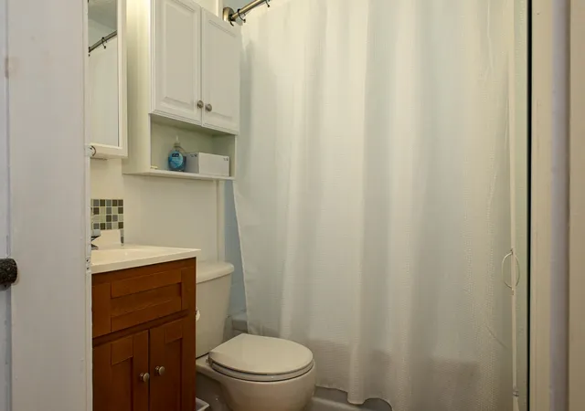 image of 162 Captain Chase Rd, Dennis Port, MA 02639