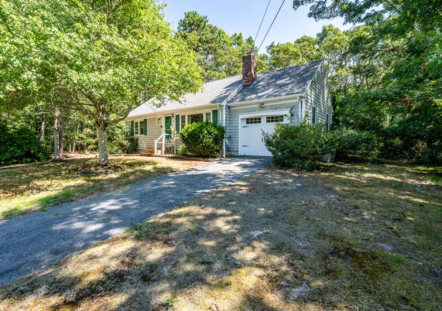 28th image of 44 Dogwood Ln, Cotuit, MA 02635 | MLS# 22604035
