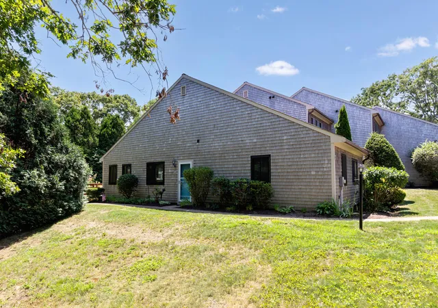 1st image of 65 Roundhouse Rd #UNIT 65, Buzzards Bay, MA 02532 | MLS# 22603561