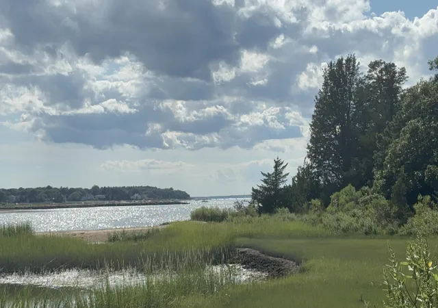 2nd image of 65 Roundhouse Rd, Buzzards Bay, MA 02532