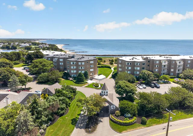 2nd image of 1 Belmont Rd #APT 315, West Harwich, MA 02671 | MLS# 22603656