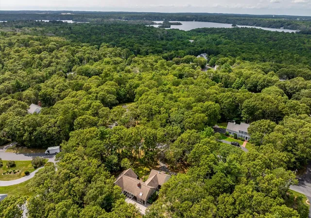 37th image of 4 Woodspring Farm Ln, Sandwich, MA 02563 | MLS# 22603682
