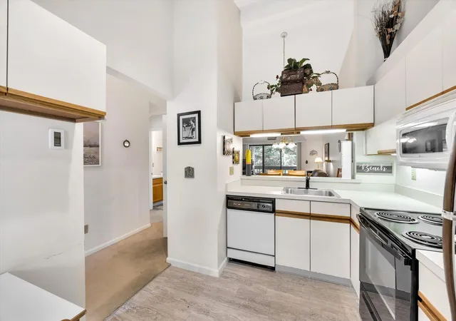 image of 90 Eaton Ln #UNIT 90, Brewster, MA 02631 | MLS# 22603594