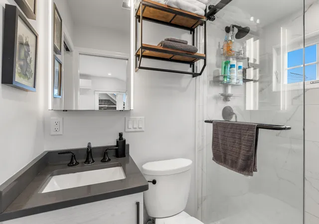 5th image of 539 Commercial St #UNIT 7, Provincetown, MA 02657 | MLS# 22603905