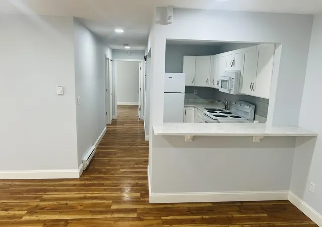 Photo 4 of Condo for sale at 800 Bearses Wy #APT 4EC, Hyannis, MA 02601 | MLS# 22603593 | Listing updated on 2026-08-23