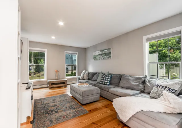 5th image of 8 Hampden Rd, East Falmouth, MA 02536 | MLS# 22603650