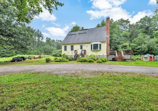 1st image of 69r Anthony St, Berkley, MA 02779 | MLS# 22603704