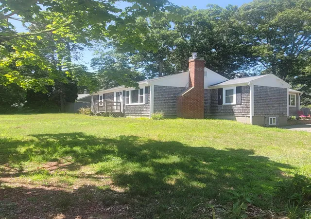 2nd image of 32 Chadwick Ave, Hyannis, MA 02601 | MLS# 22603614