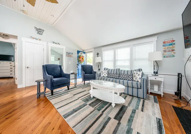 3rd image of 5 Water St, West Yarmouth, MA 02673 | MLS# 22603618