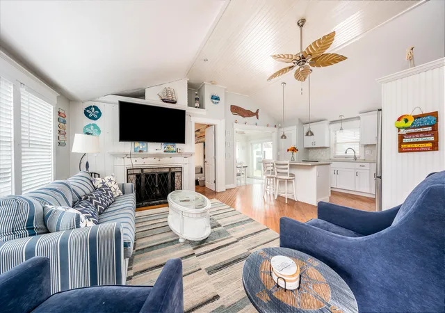 4th image of 5 Water St, West Yarmouth, MA 02673 | MLS# 22603618
