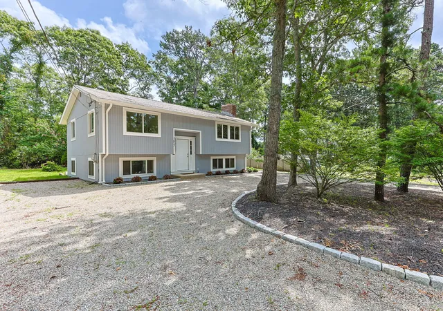 2nd image of 185 Wheeler Rd, Mashpee, MA 02649 | MLS# 22603660