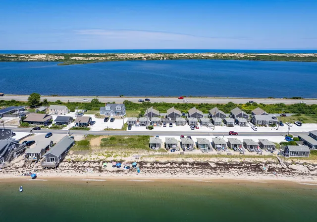 1st image of 522 Shore Rd #UNIT 17, North Truro, MA 02652 | MLS# 22603744