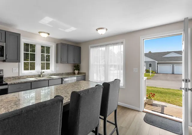 Listing Photo 5 - Condo for sale in building located at 41 Tupper Hl Rd, Plymouth, MA 02360 - Unit #UNIT 41
