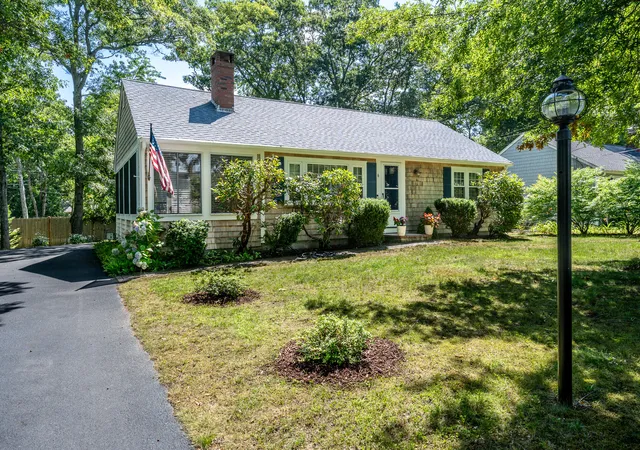 1st image of 6 Security St, Hyannis, MA 02601 | MLS# 22603729