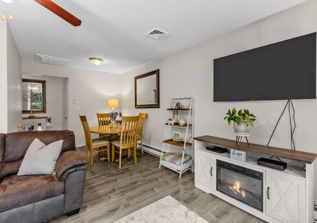 5th image of 20 Roundhouse Rd #UNIT 20, Buzzards Bay, MA 02532 | MLS# 22603800