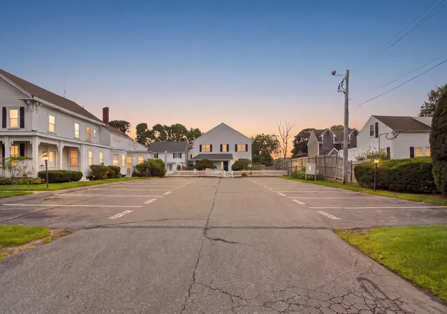 3rd image of 48 Camp St #UNIT 2, Hyannis, MA 02601 | MLS# 22603768