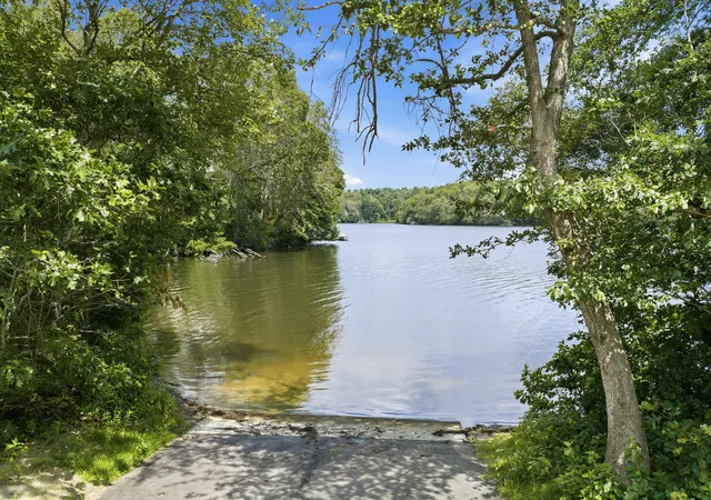 5th image of 32 Shields Rd, Mashpee, MA 02649 | MLS# 22603707