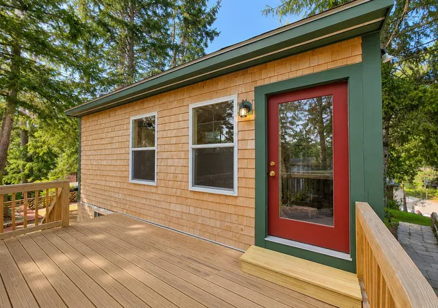 3rd image of 12 Hideaway Rd, Buzzards Bay, MA 02532 | MLS# 22603766