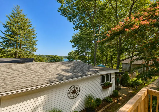4th image of 12 Hideaway Rd, Buzzards Bay, MA 02532 | MLS# 22603766