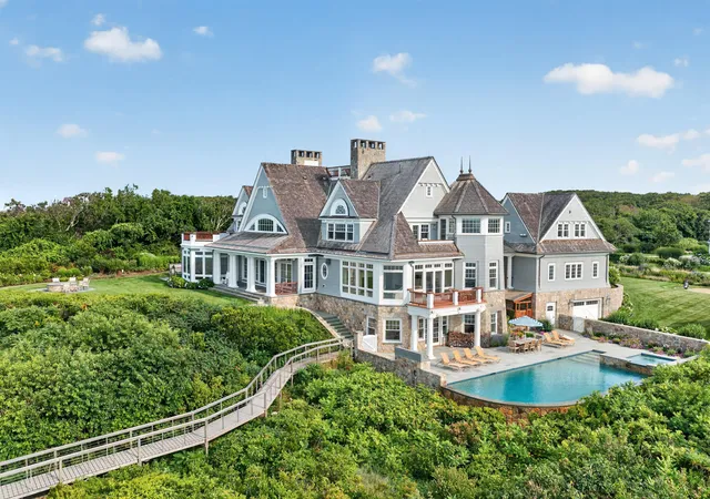 2nd image of 12 Foxcroft Ln, East Sandwich, MA 02537 | MLS# 22603805