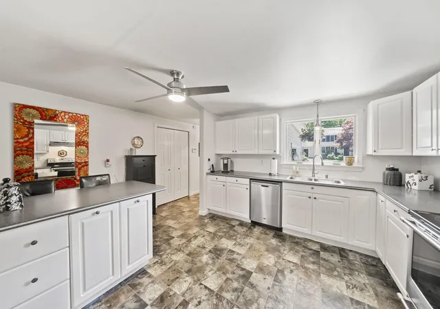 4th image of 21 Colony Ave, Buzzards Bay, MA 02532 | MLS# 22603775