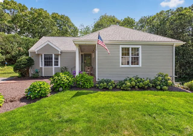 40th image of 8 Elizabeth Cir #UNIT 8, Mashpee, MA 02649 | MLS# 22603782