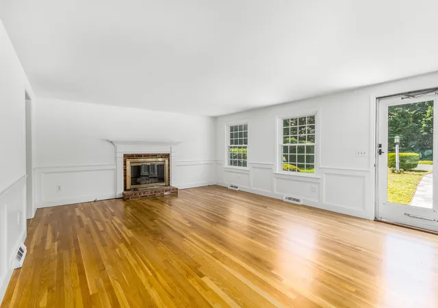 4th image of 6 Shaker House Rd, Yarmouth Port, MA 02675 | MLS# 22603812