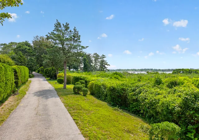2nd image of 187 Penzance Rd, Woods Hole, MA 02543 | MLS# 22603752