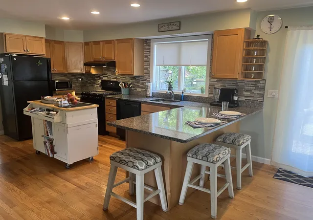 Photo 1 of Single family home for sale at 323 County Rd, Vineyard Haven, MA 02568 | MLS# 22603763 | Listing updated on 2026-10-05