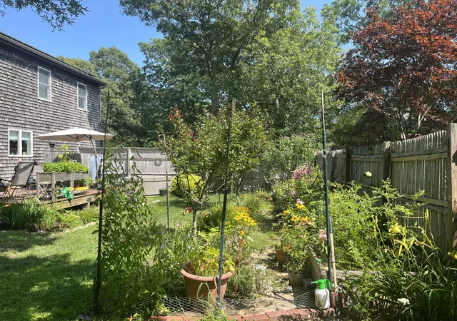 4th image of 323 County Rd, Vineyard Haven, MA 02568 | MLS# 22603763
