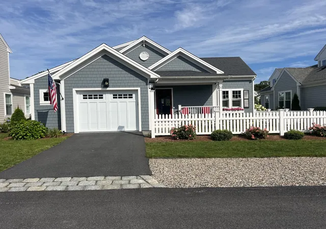 1st image of 33 Cobblestone Cir, Mashpee, MA 02649 | MLS# 22603764