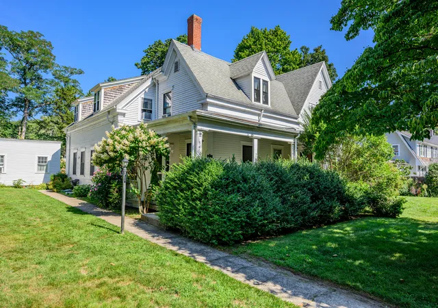 1st image of 340 Main St #APT 1, Centerville, MA 02632 | MLS# 22603781