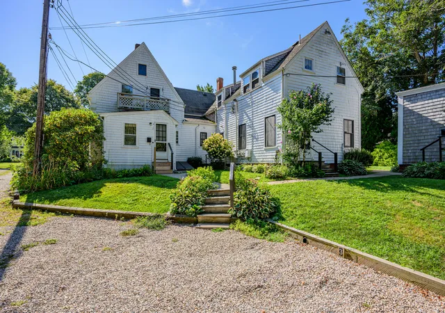 2nd image of 340 Main St #APT 1, Centerville, MA 02632 | MLS# 22603781
